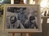 Книга «Живые» - Картина Фабиана Варьетти, воспроизводящая знаменитую фотографию Фернандо Паррадо, пастуха Серхио Каталана и Роберто Канессы, сделанную во время импровизированной пресс-конференции в долине Лос-Майтенес.