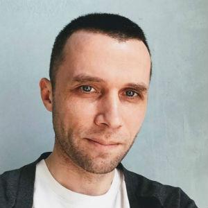 Максим Котин