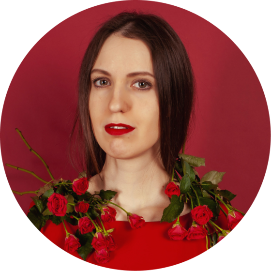 Анна Устинова